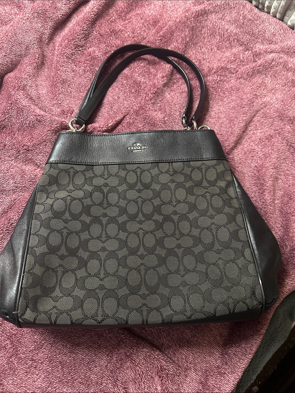 Coach Lexi shoulder bag in Black/gray